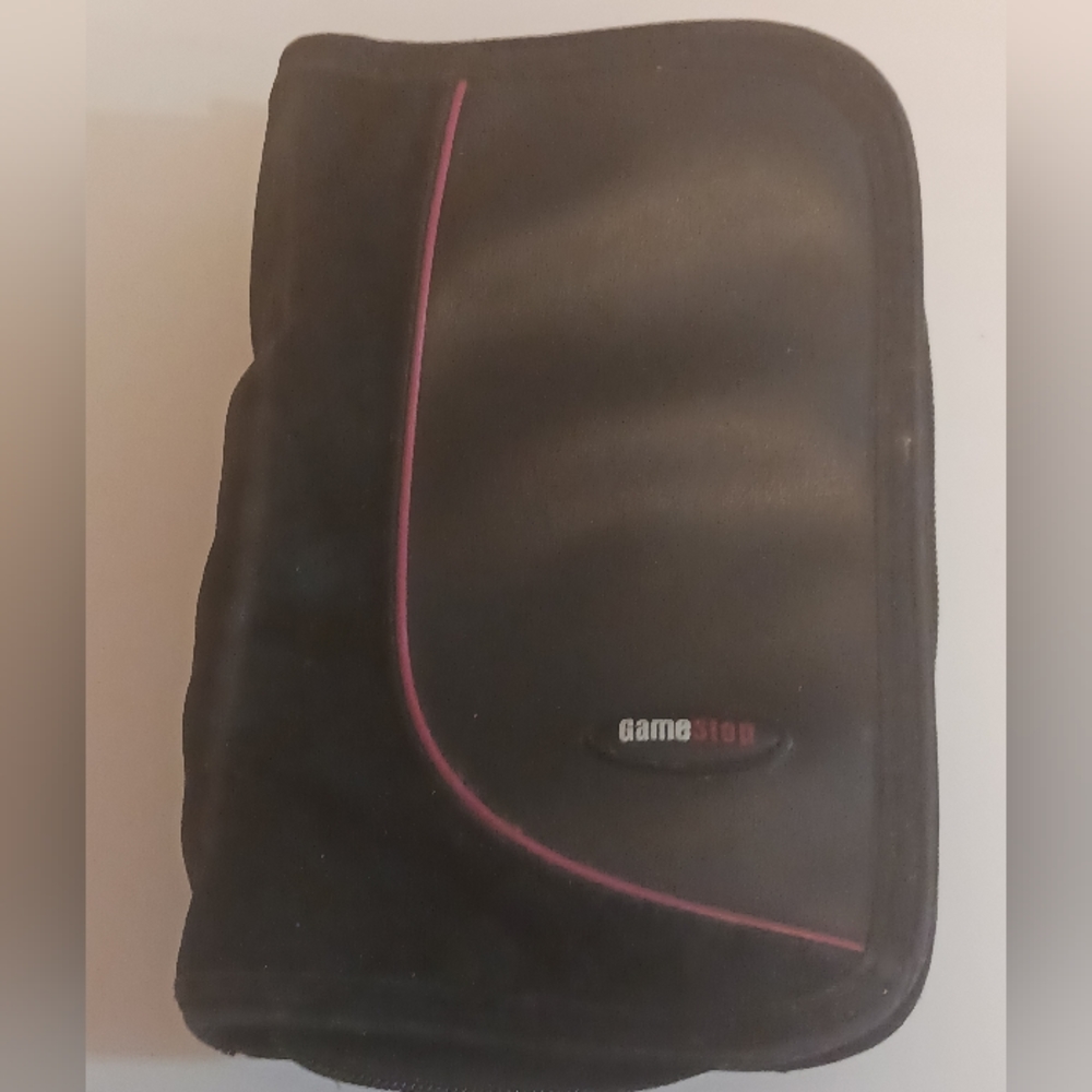 Gamestop games zip-up pouch